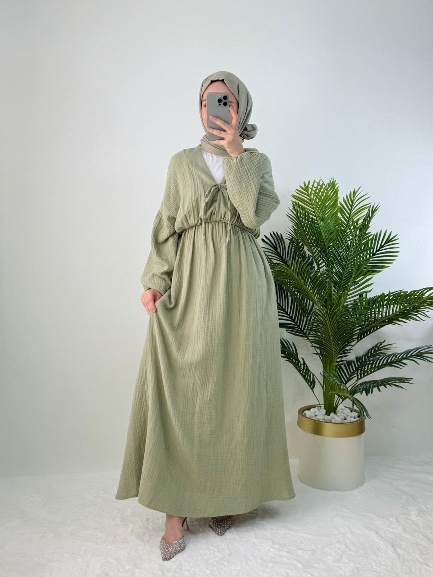 BELİ LASTİKLİ MÜSLİN ELBİSE