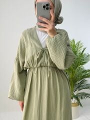 BELİ LASTİKLİ MÜSLİN ELBİSE